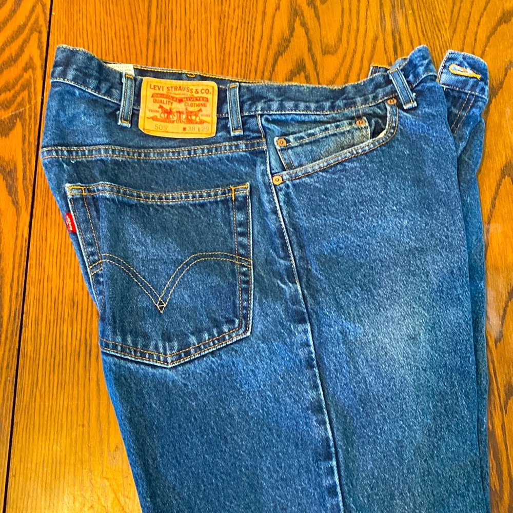 Levi’s 505 jeans.Thick Jean material. In Excellent Shape.Was in closet for years